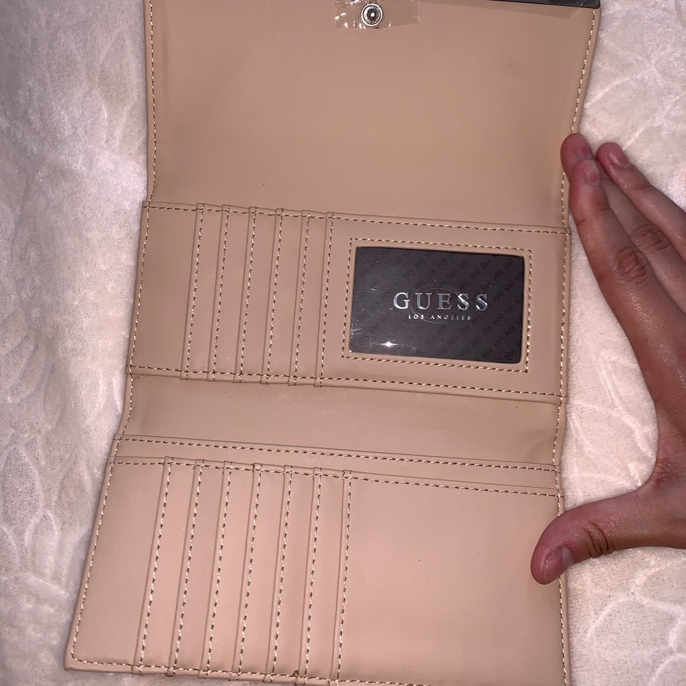 GUESS Wallet - Picture 2 of 3